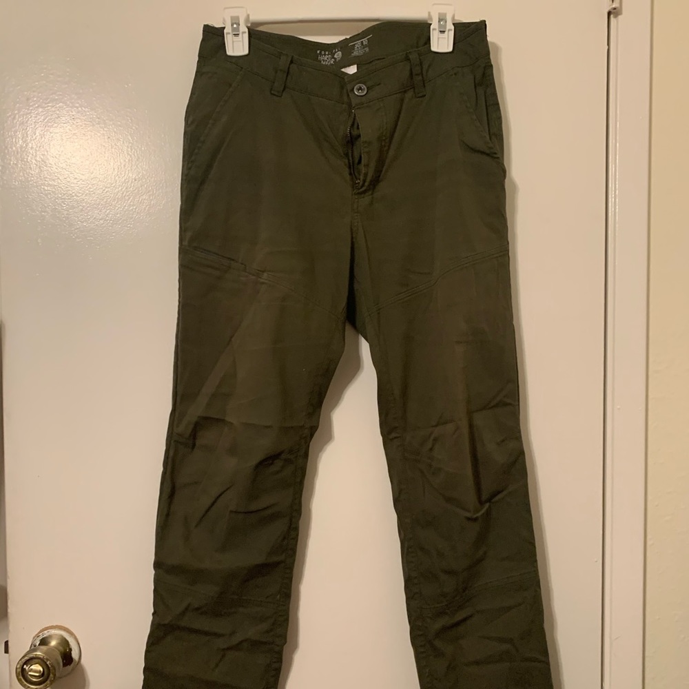 Mountain hardware ap pant. Size: 30W / 32L